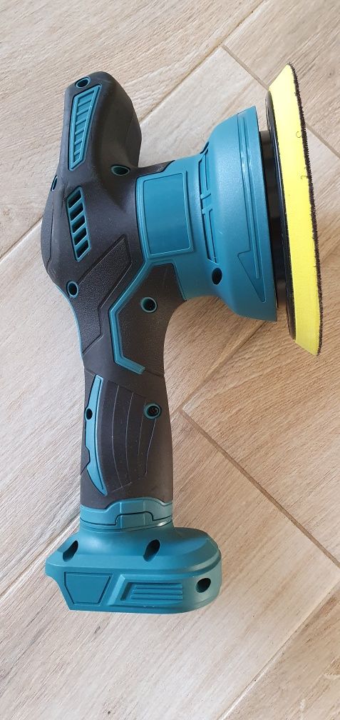 Polerka + lampa do baterii Makita