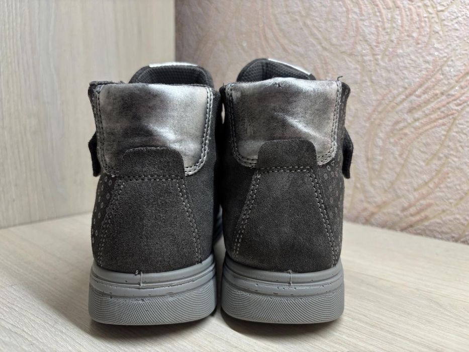 Теплые кожаные  ботинки, хайтопы Primigi.