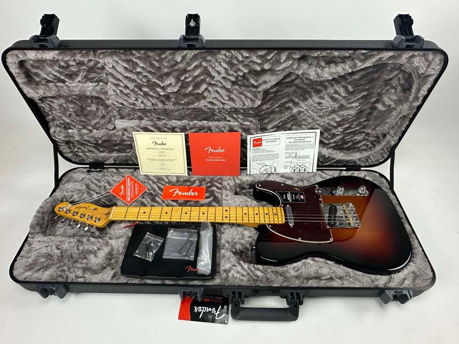 2023 Fender American Professional II Telecaster Sunburst (New, 1590$)