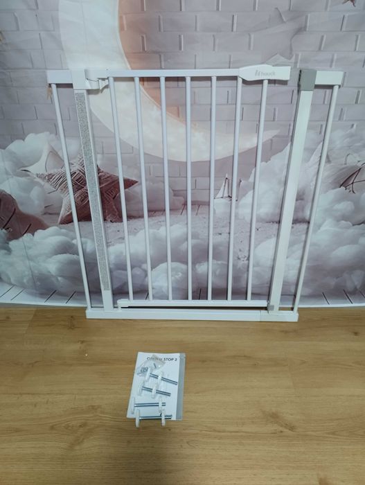 Barierka bramka bezpieczeństwa rozporowa na schody w drzwi 84-89 cm