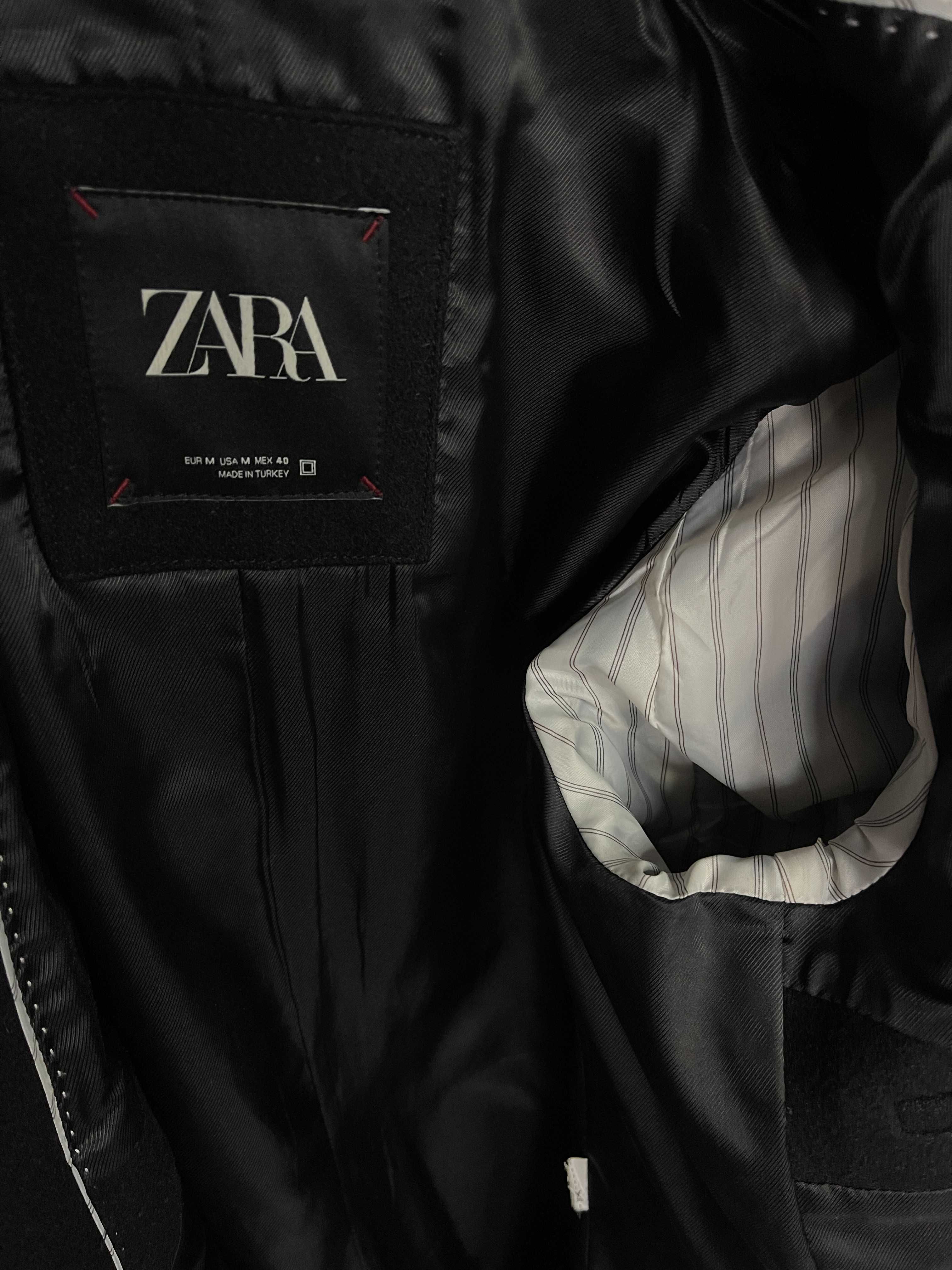 Вовняне пальто Zara