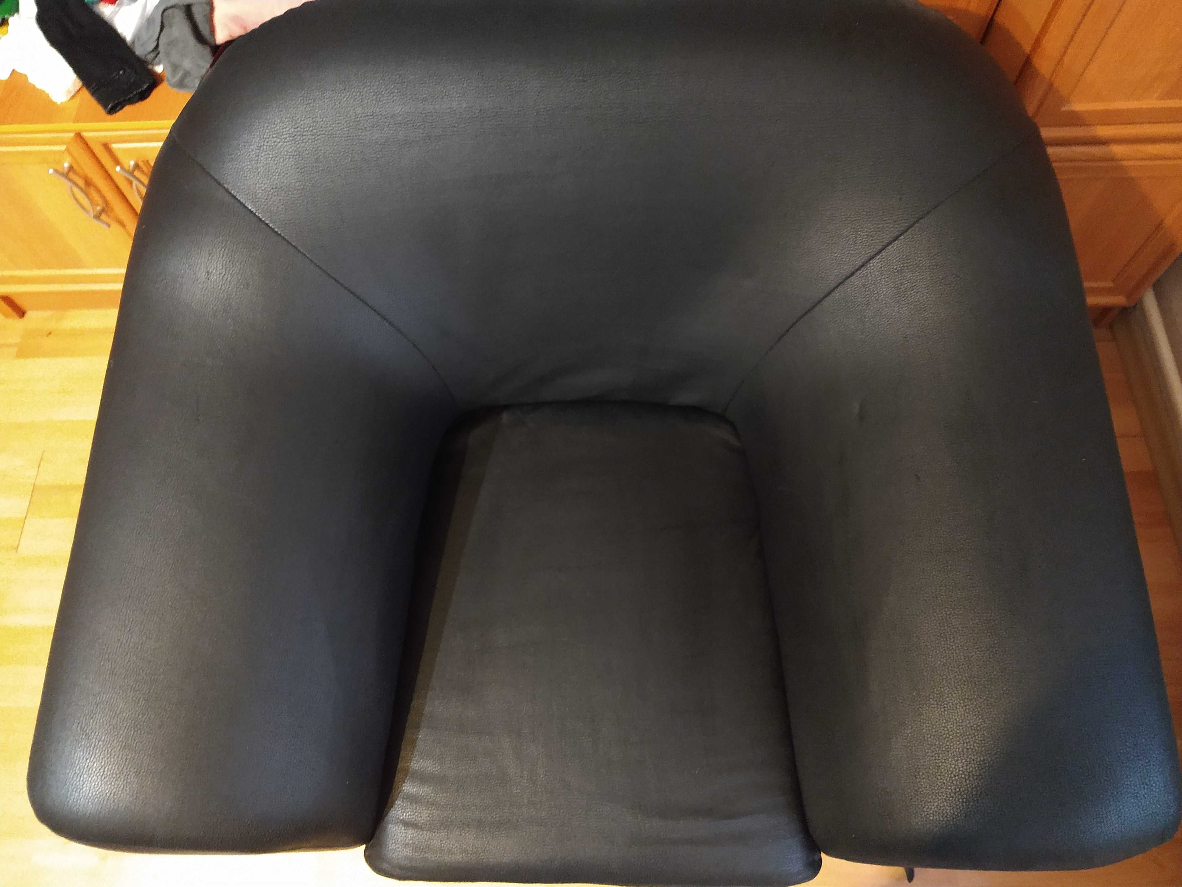 Fotel czarny, bardzo wygodny