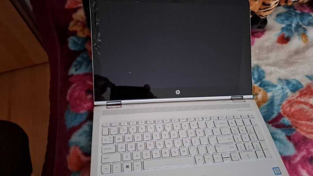 HP ENVY 15 x360 i7 16GB 256 SSD FHD DOTYK uszkodzona matryca