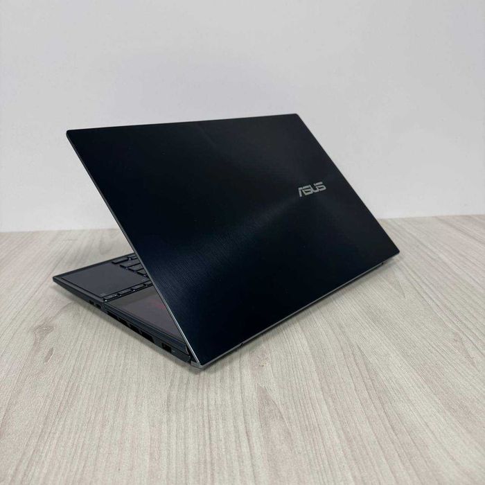 Asus ZenBook Pro Duo 4K OLED Touch i7-11800H 32GB SSD 1TB RTX 3080