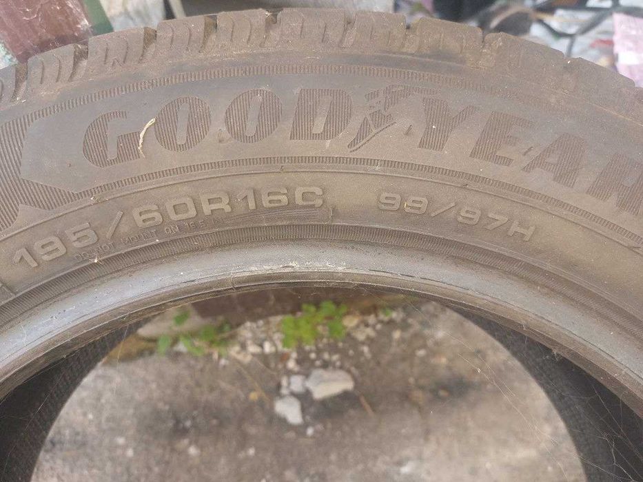 Шини б/у розмір 195/60 R16C, залишок 8 мм, комплект 4 шт