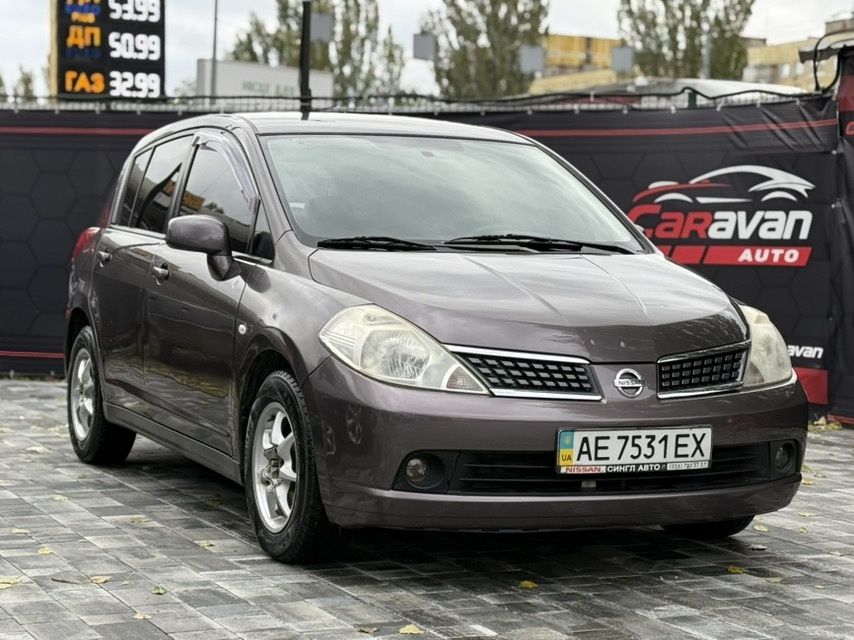 Продам Nissan Tiida  1.6i Automat 2008.