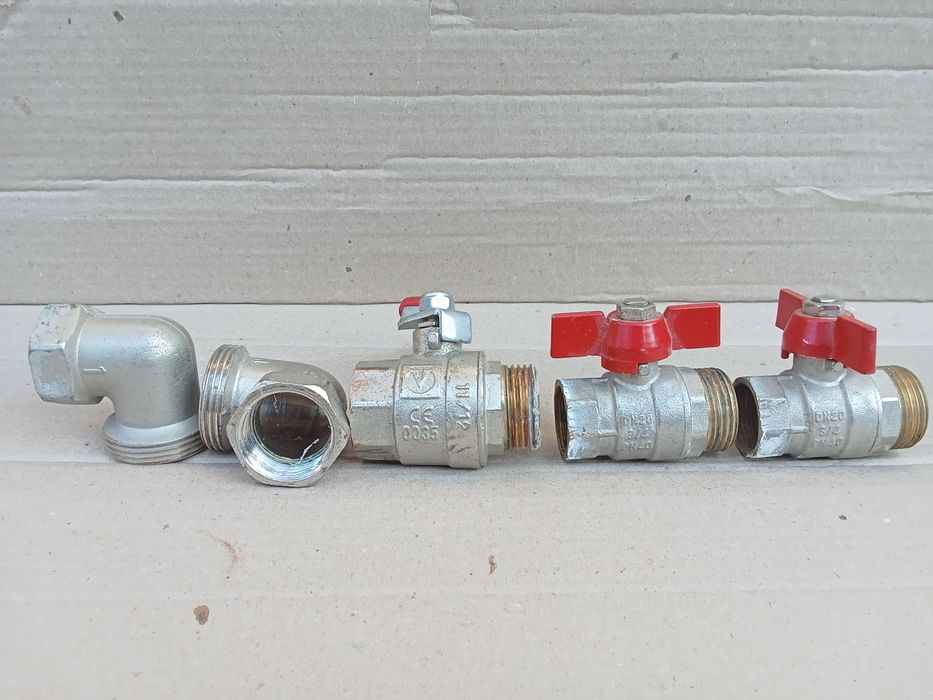 Продам крани кульові