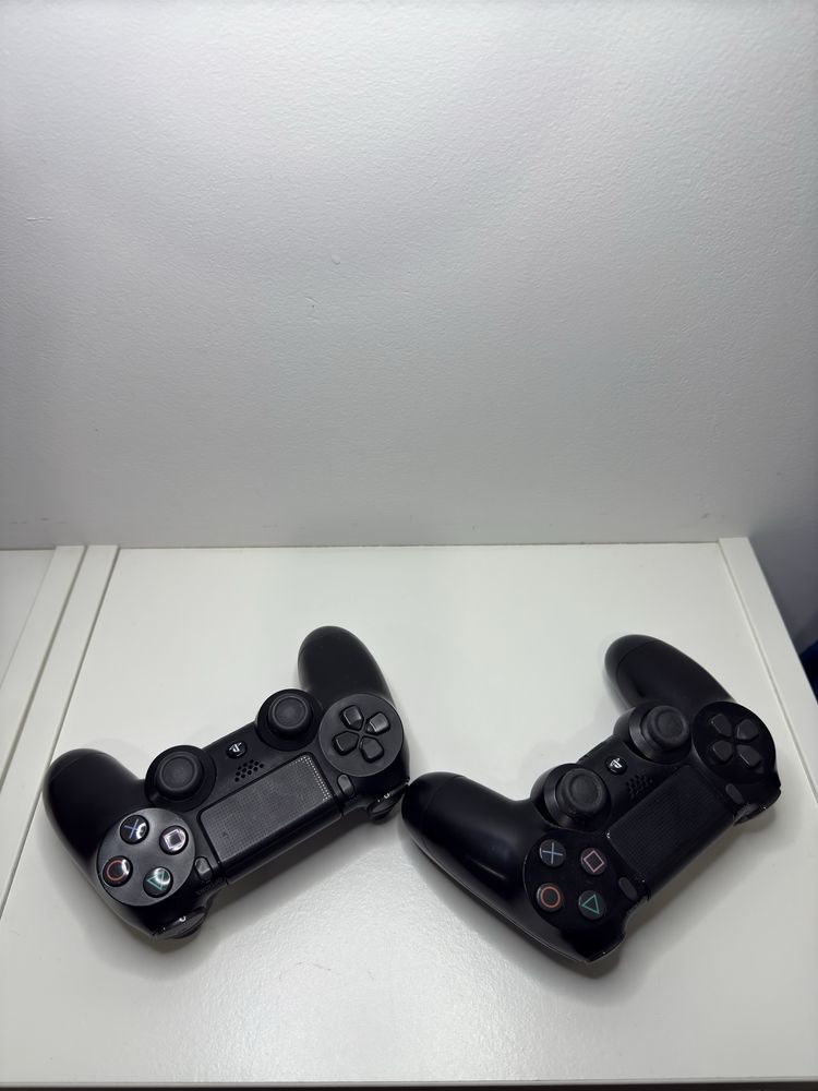 PS4 Slim 500GB + 2 Comandos (Câmara Opcional) – Negociável