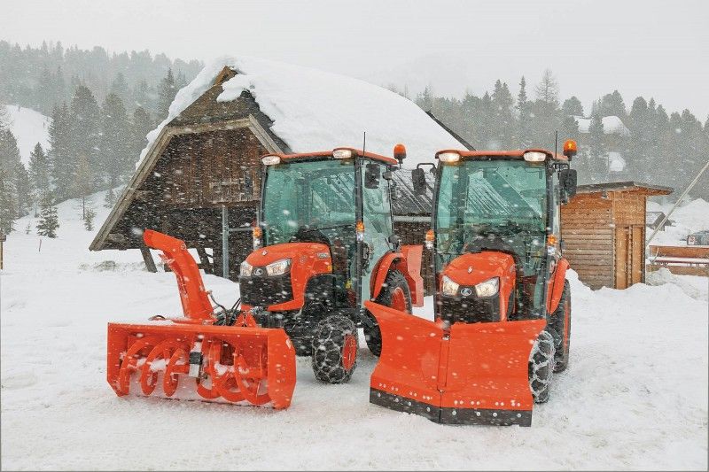 AKCJA ZIMA 24h-  Odśnieżanie parkingów, chodników, placów i ulic