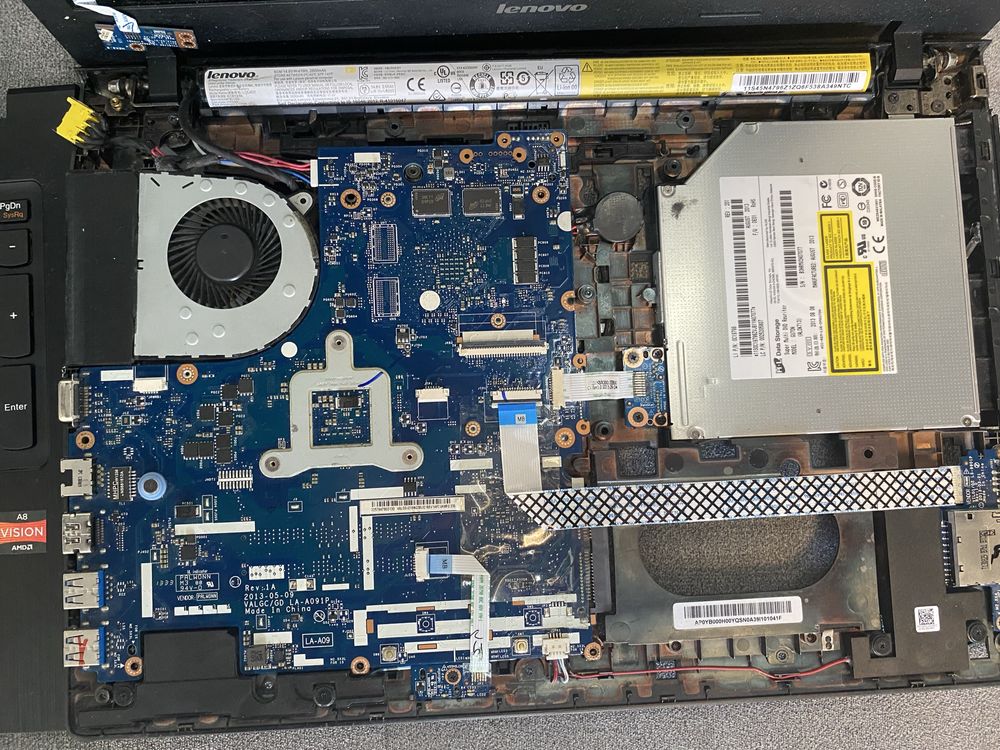 Laptop Lenovo G505s na części