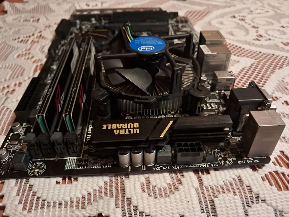 Procesor intel(r) core(tm) i5-6400 cpu  2.70ghz 2.70 ghz i płyta głów