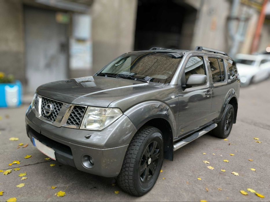 Авто для ЗСУ/ Nissan Pathfinder 4х4 2,5 diesel в Києві