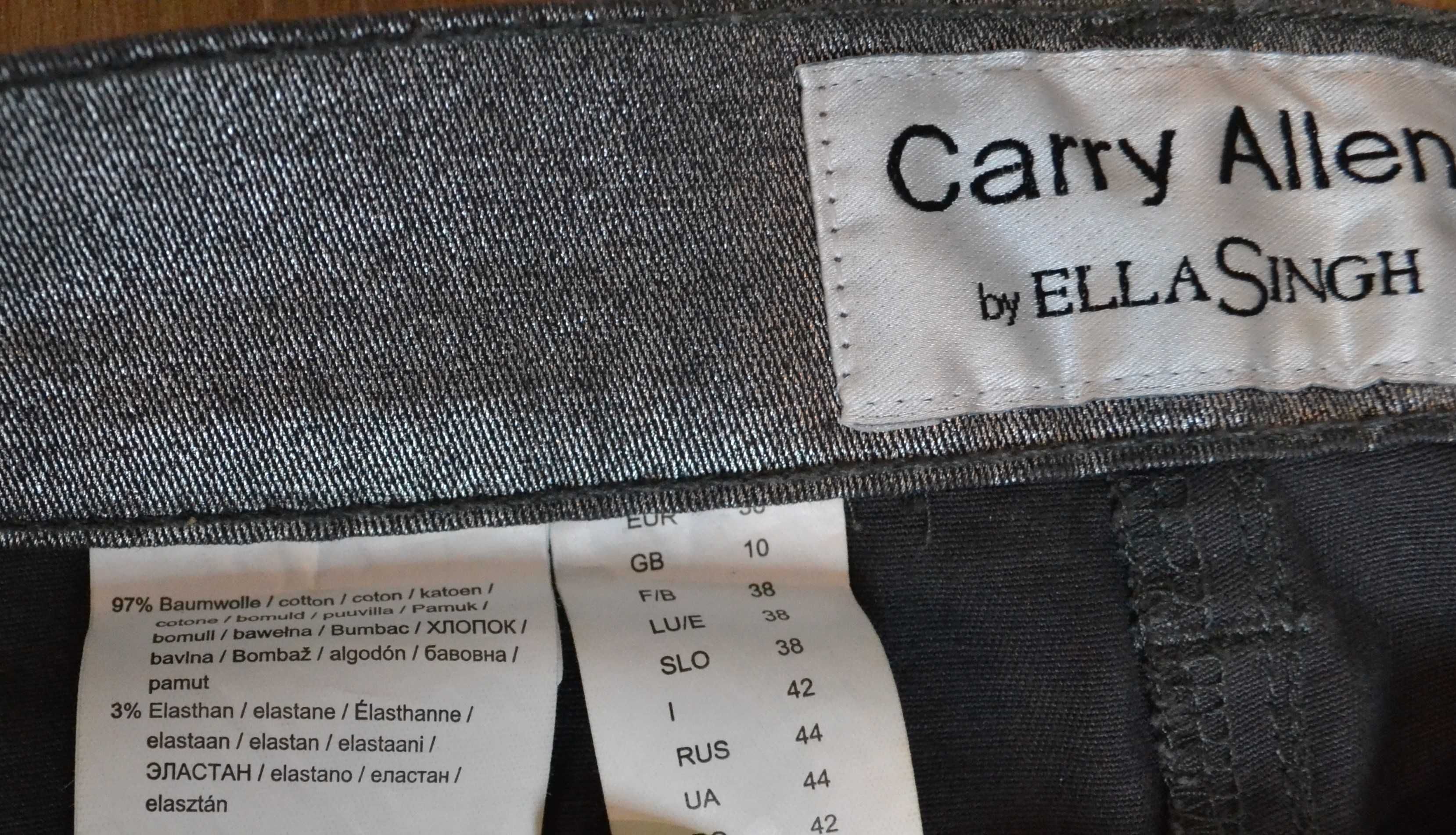 Spodnie damskie Carry Allen by Ella Singh, srebrne w rozmiarze 36.