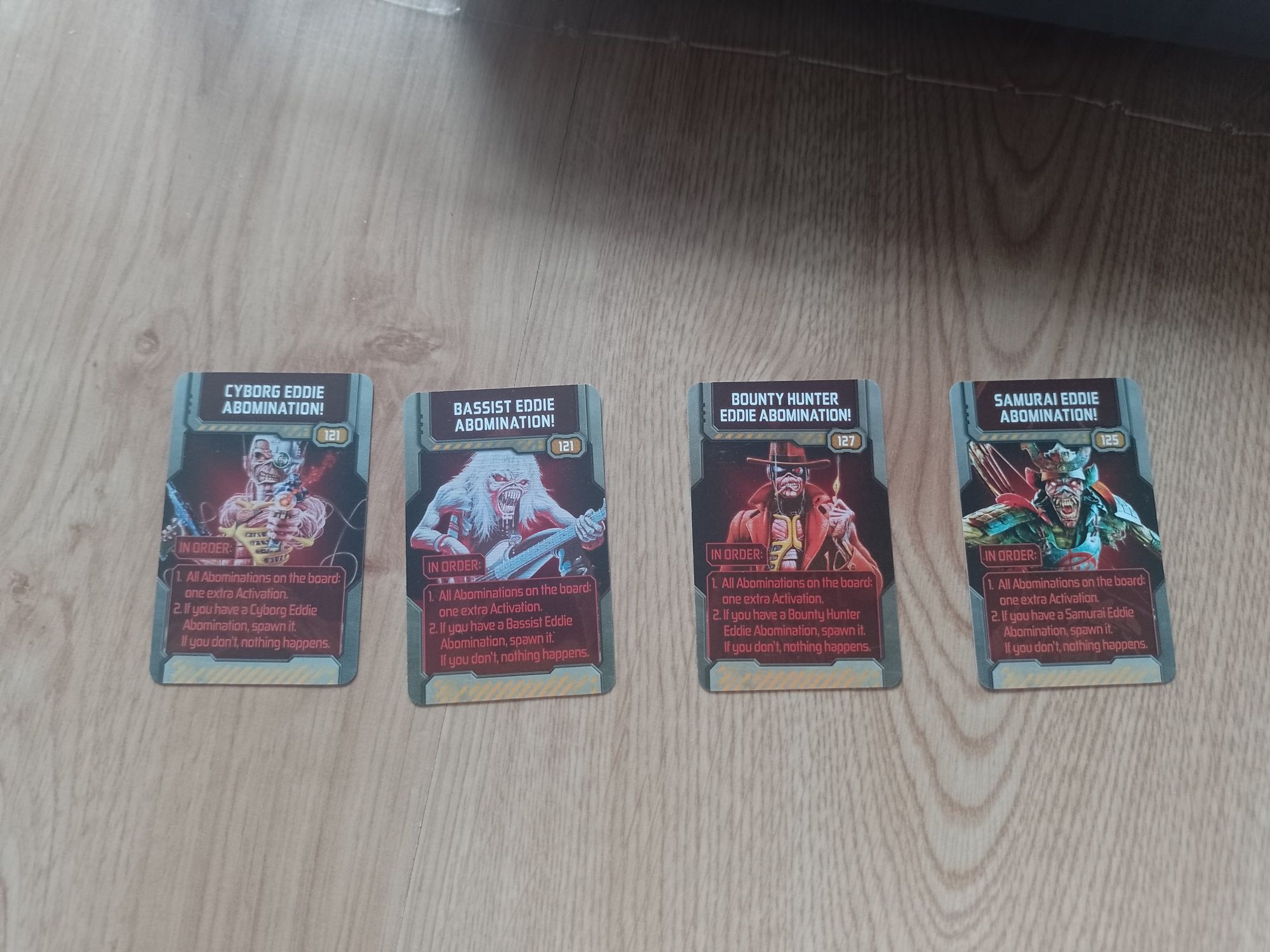 Zombicide invader plus civilian extrass plus gratis iron maiden