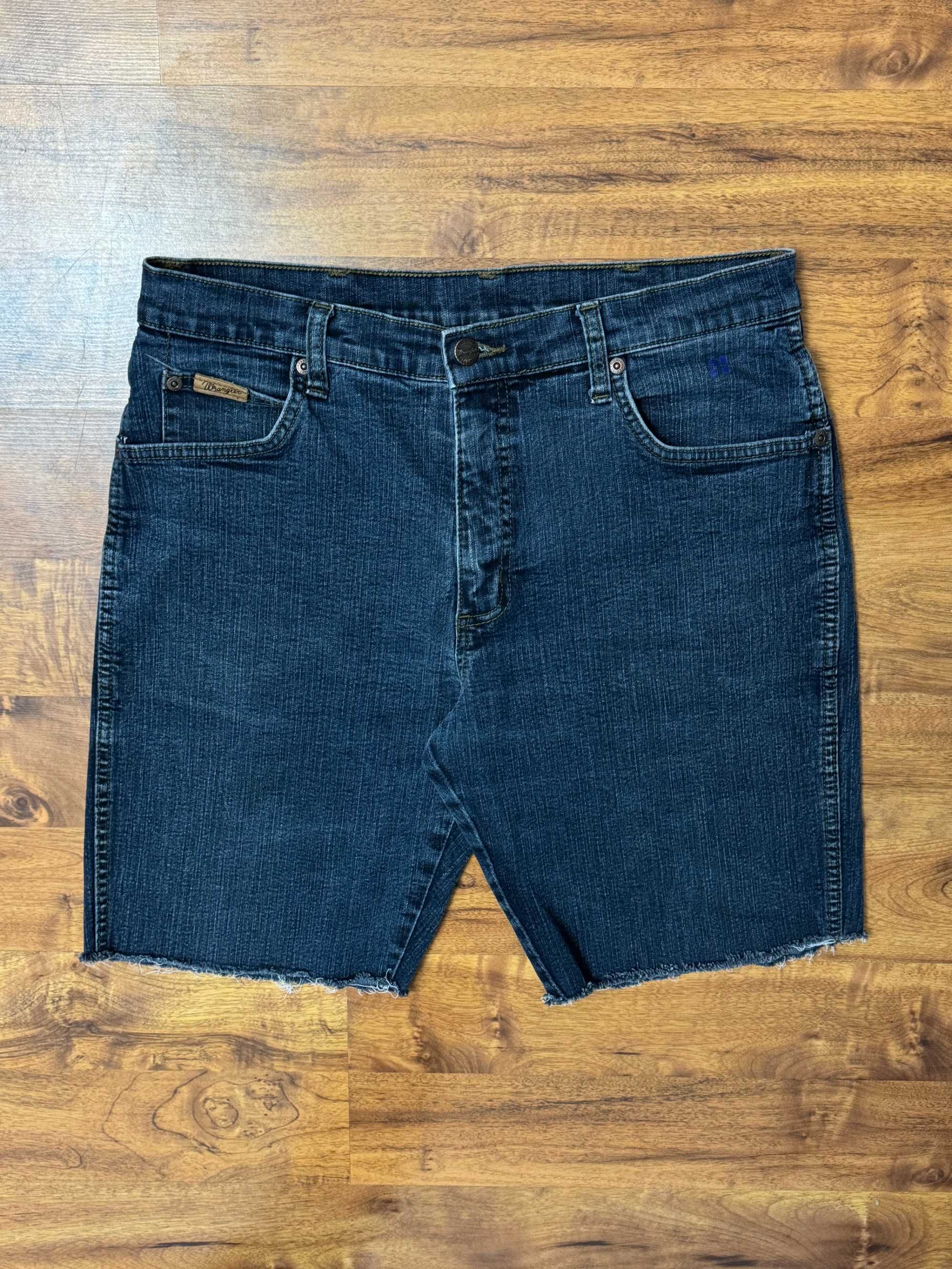 Spodenki jeansowe szorty granatowe texas stretch Wrangler M W33
