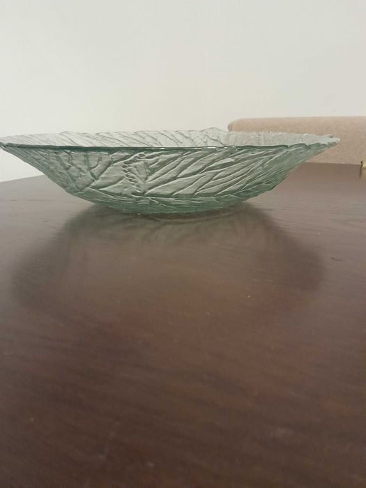 Prato de vidro fundo