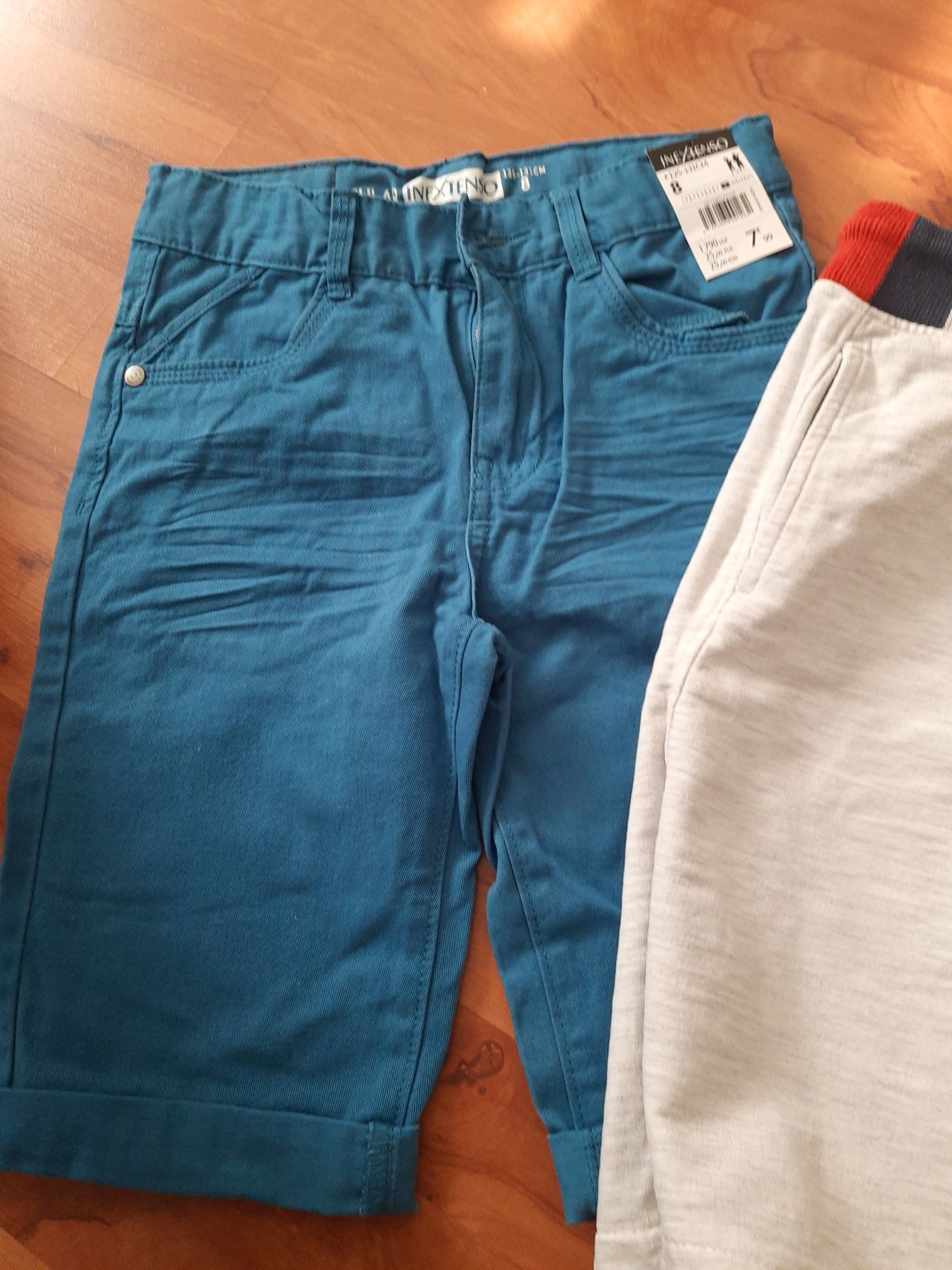 Spodnie niebieskie spodenki krotkie 128 8 lat