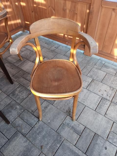 Stół+ 4 krzesła do renowacji