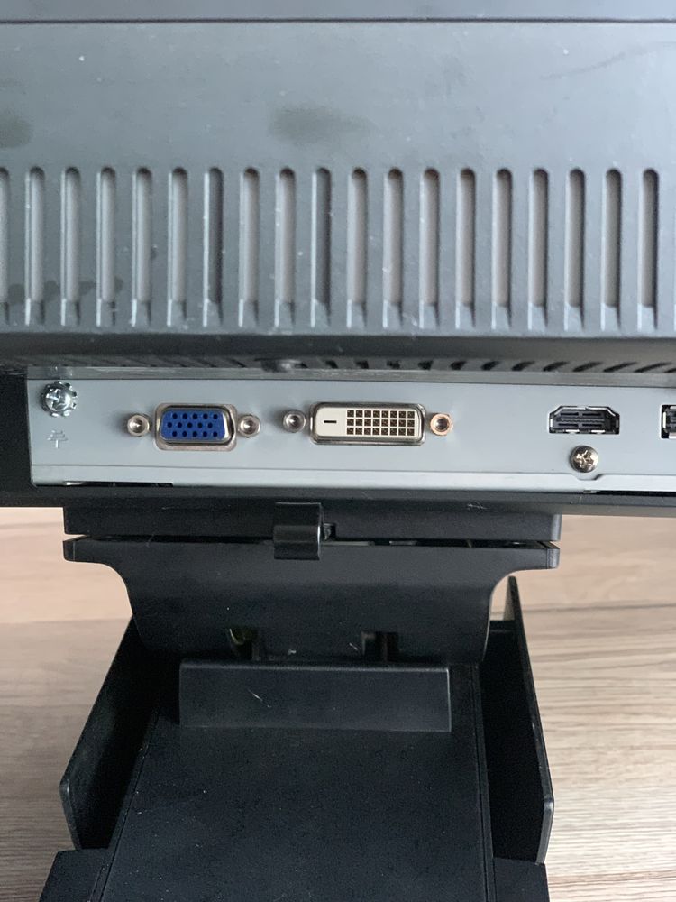 Монитор 24.1 NEC MultiSync P242W