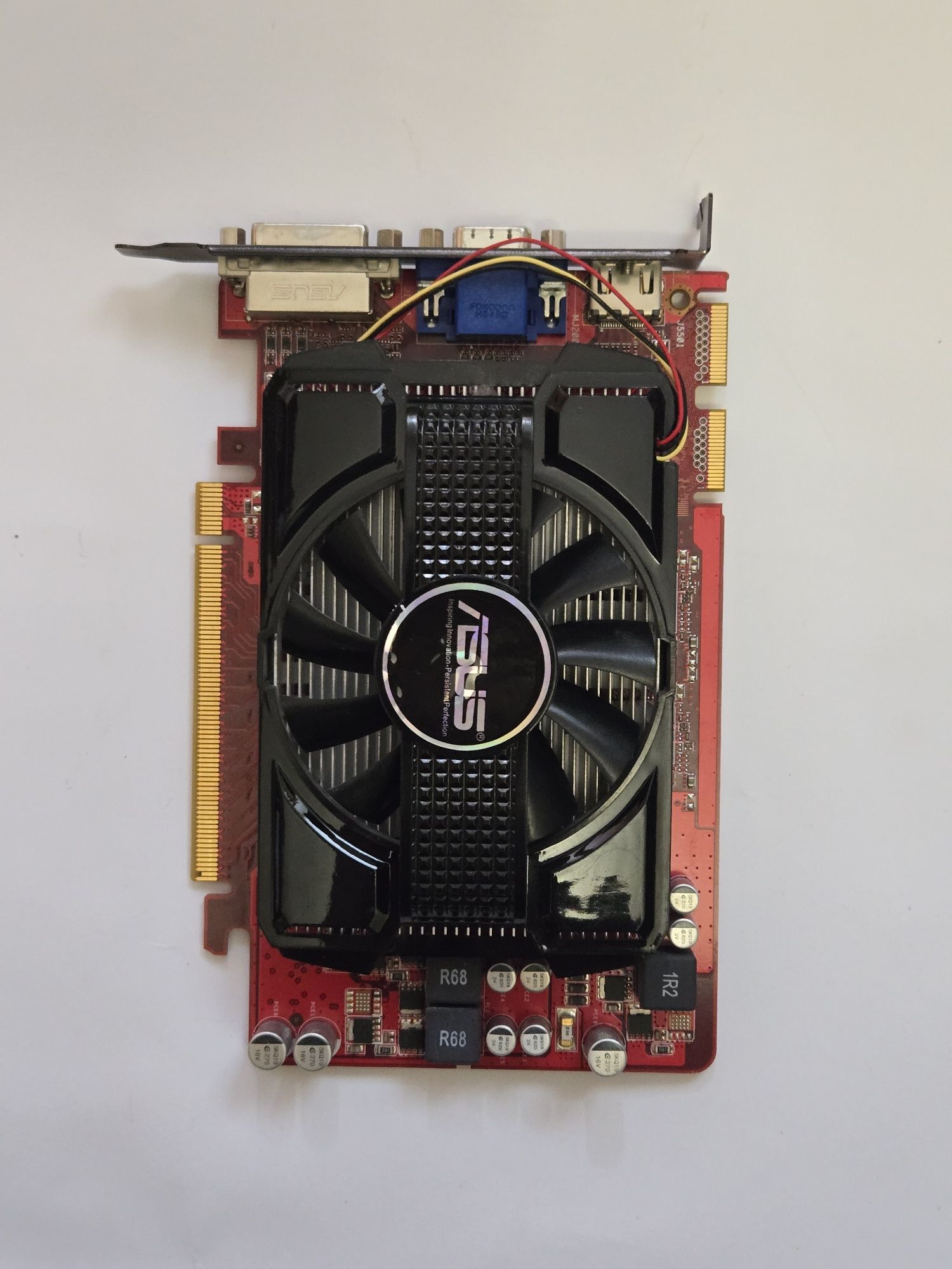 Відеокарта Asus EAH5670/DI/1GD5 1Гб
Radeon HD5670