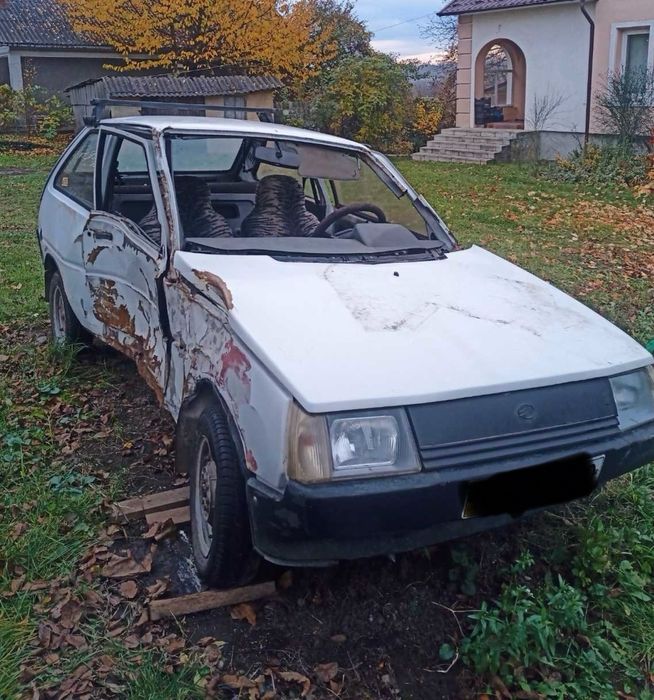 ЗАЗ 1102 таврія 1.1