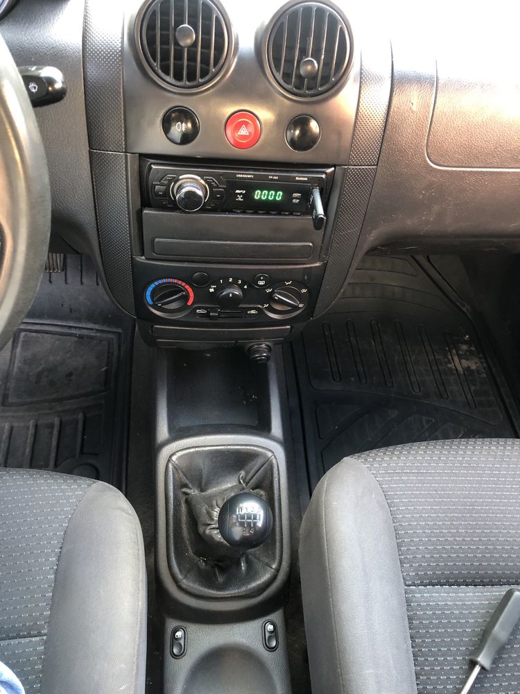 Chevrolet Aveo T200 1.5 бенз 2005