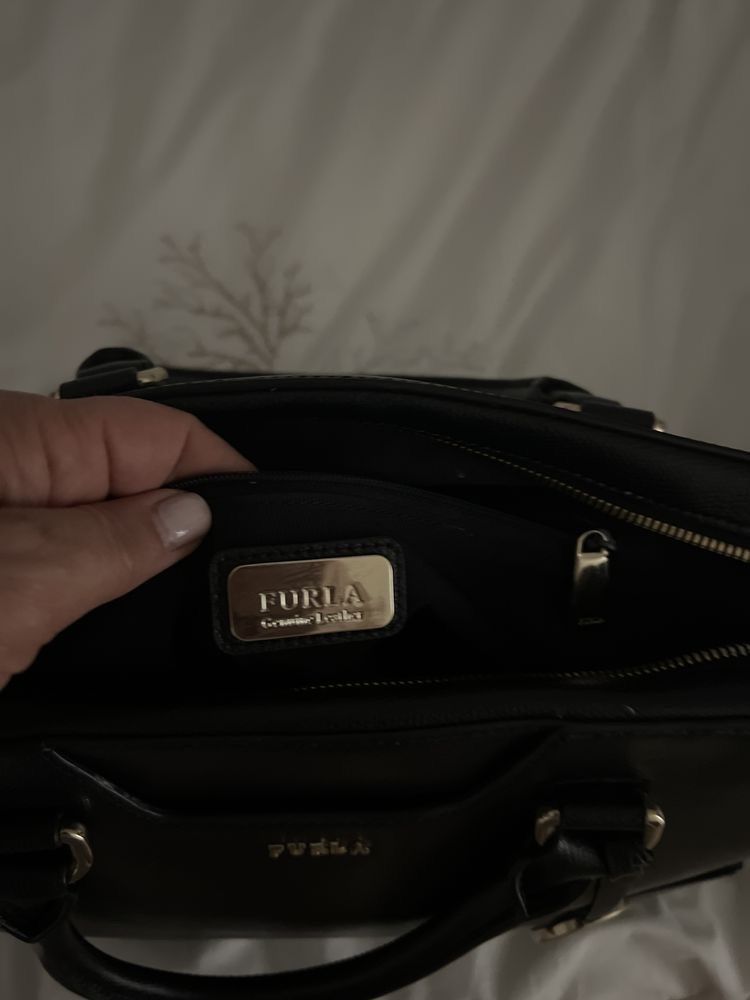 Mala Furla, cor preto