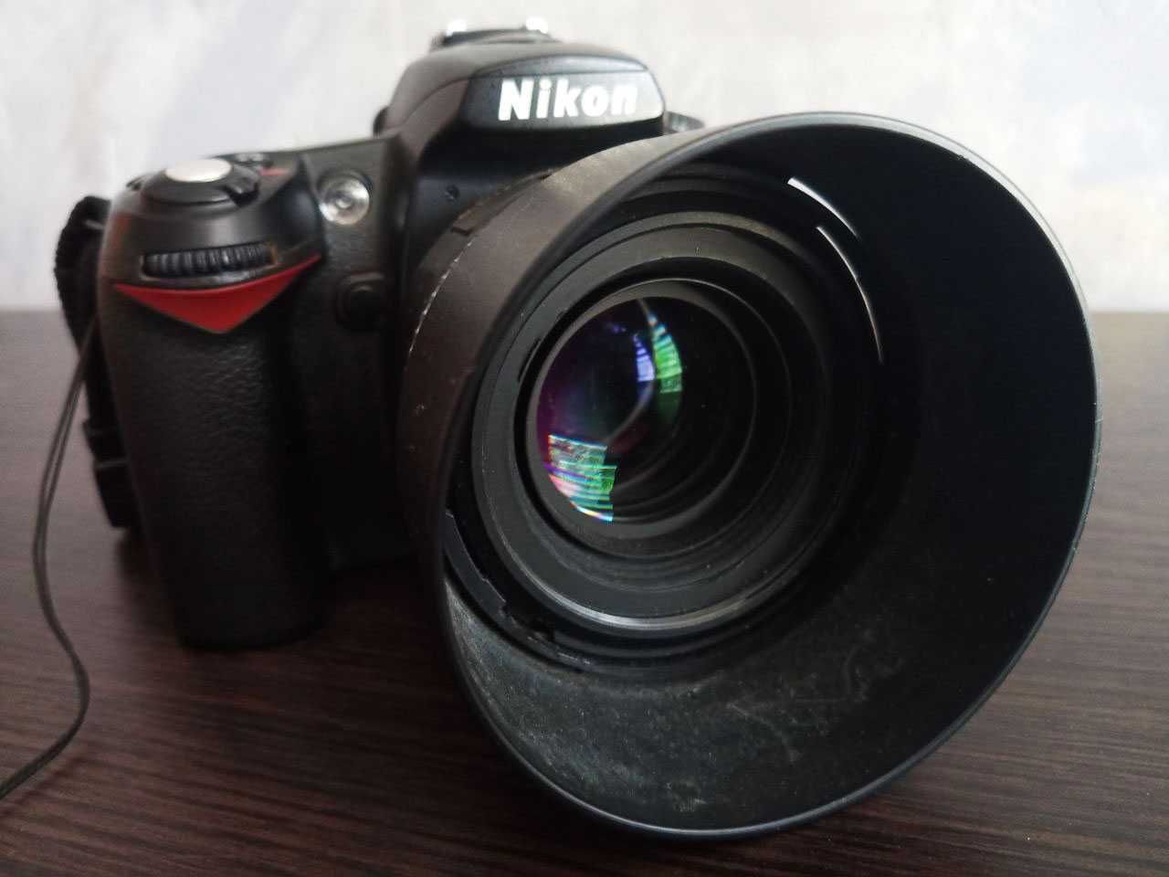 Продам фотоапарат Nikon D90 з об'єктивом Nikkor AF-S 50/1.4 G.