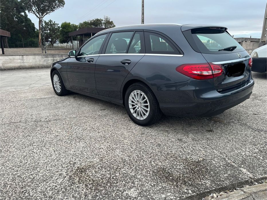 Mercedes C 180 à venda em perfeitas condições