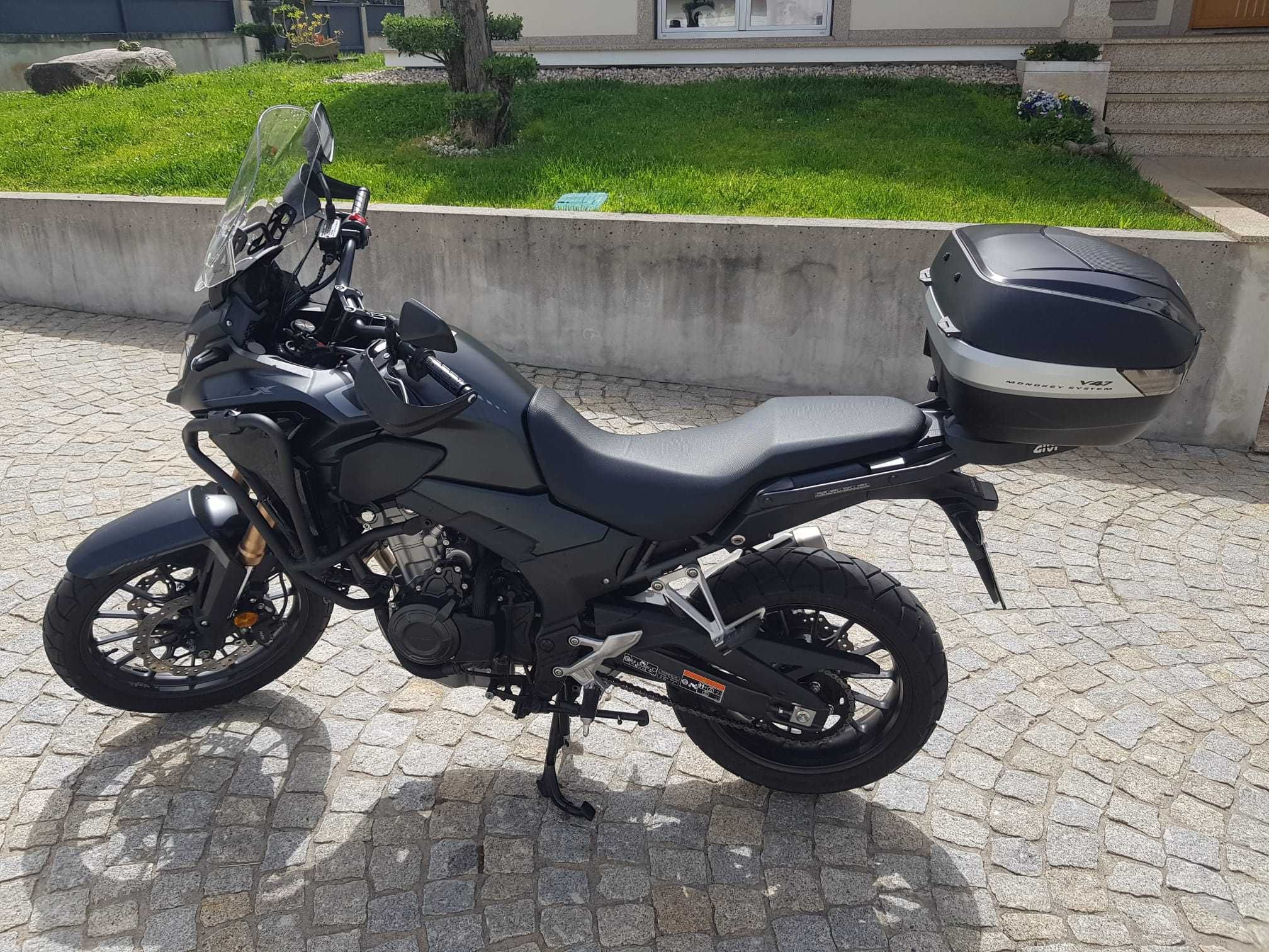 Honda CB500X como NOVA