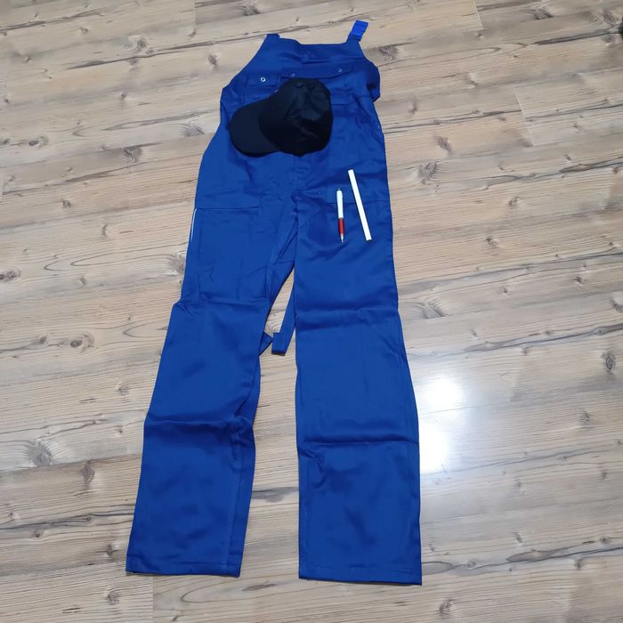 Nowe spodnie robocze ogrodniczki rozmiar M/L plus gratisy