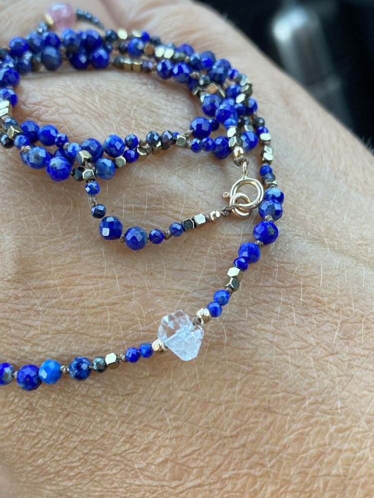 Naszyjnik z lapis lazuli z diamentem herkimesrkim, 585