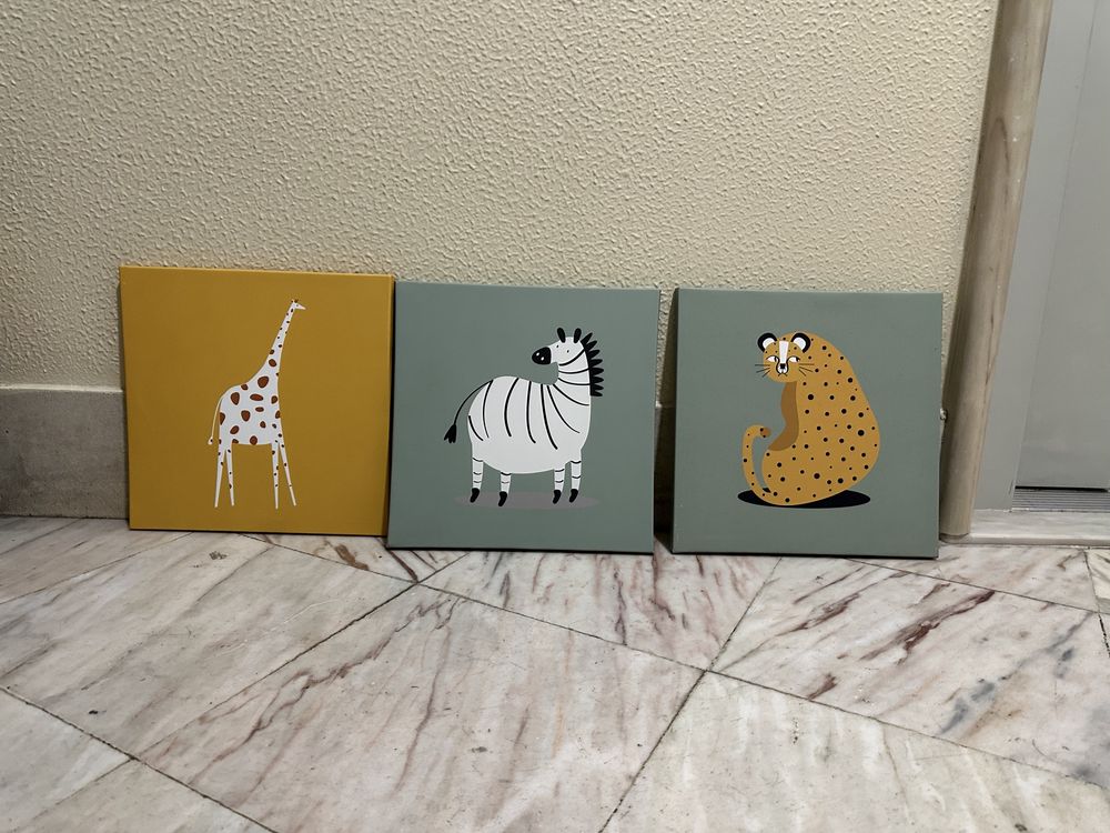 Conjunto 3 quadros criança. Tela decorativa. Animais desenhados