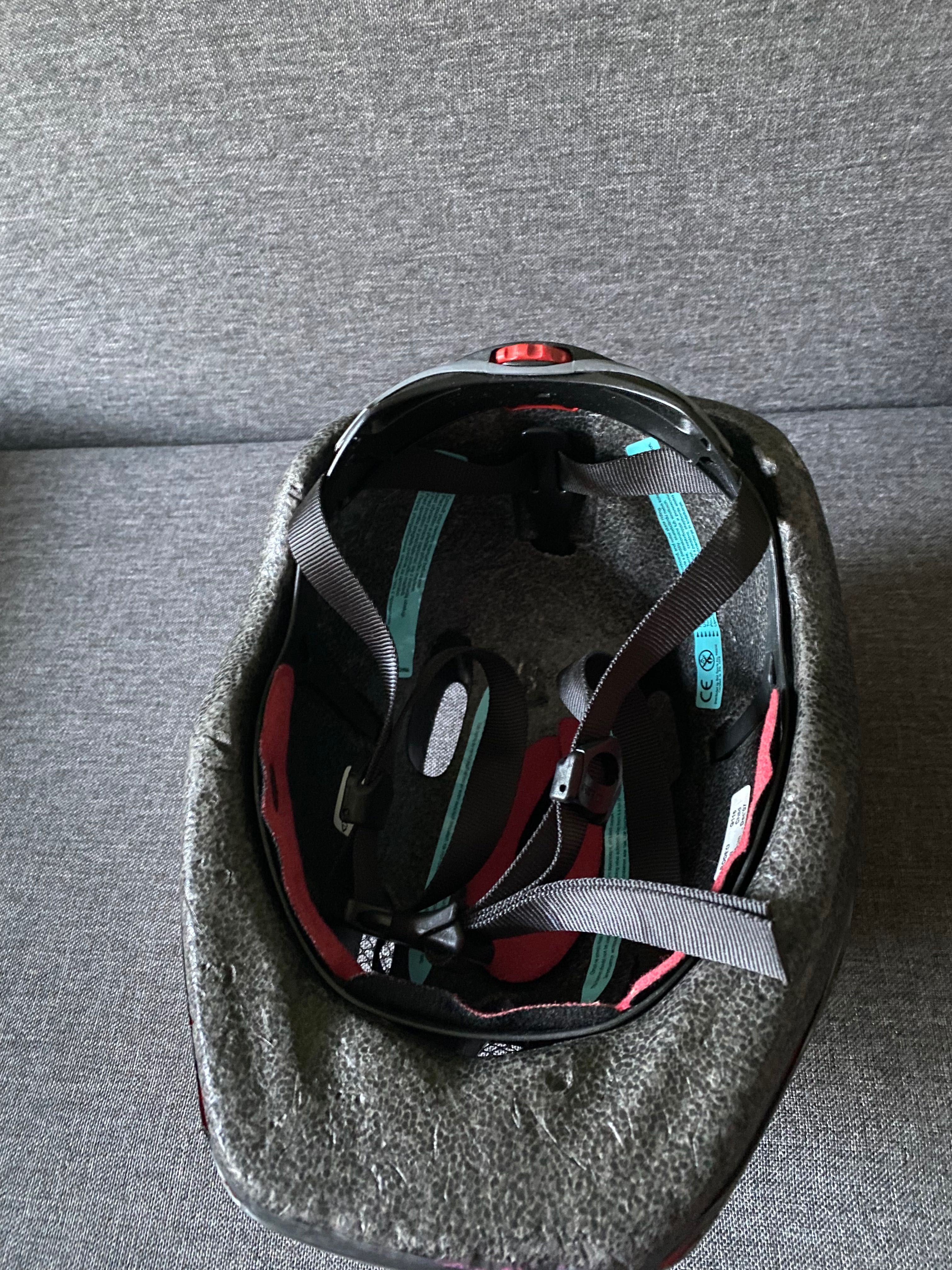 Kask rowerowy GIRO