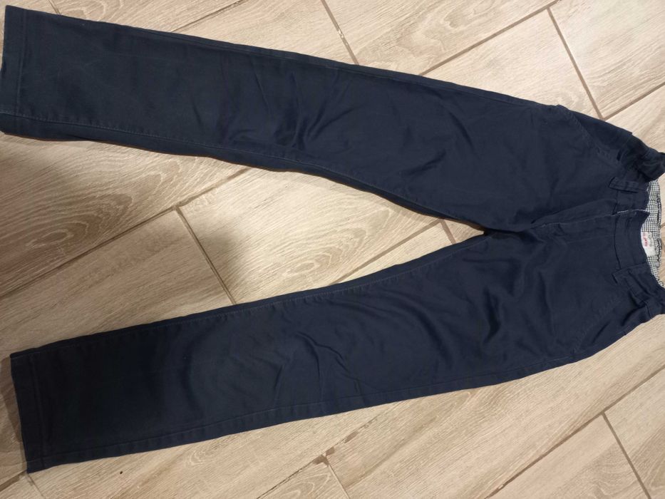 Продам шкільні брюки