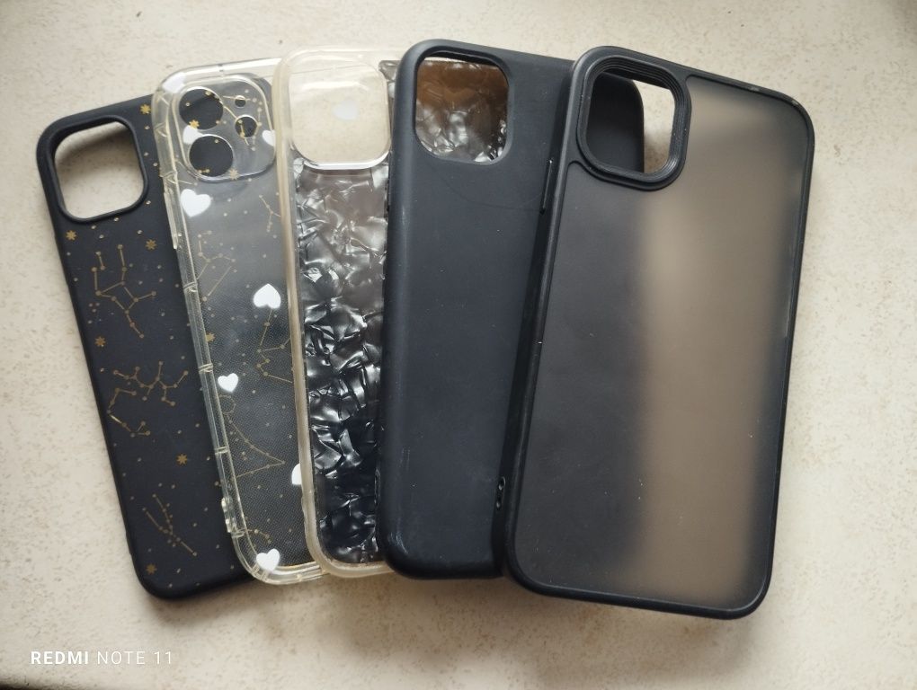iPhone 11, czarny+5 caseów