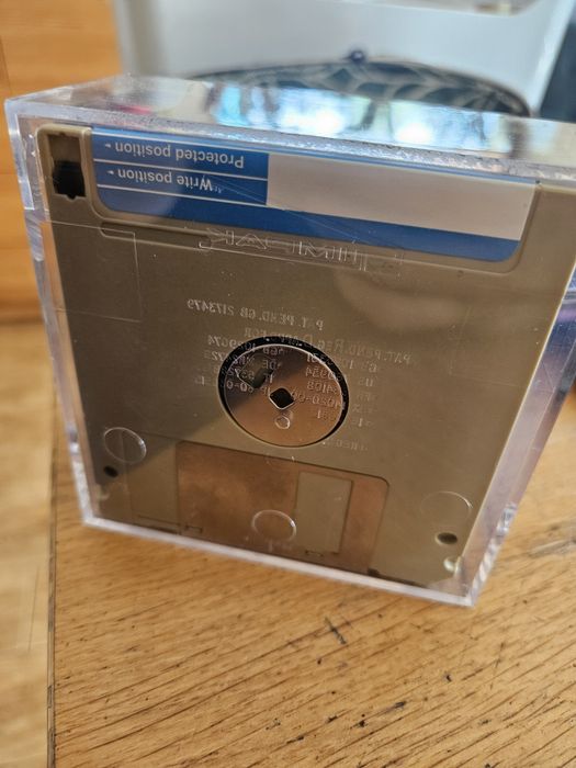 Nowe czyste dyskietki 720 kB