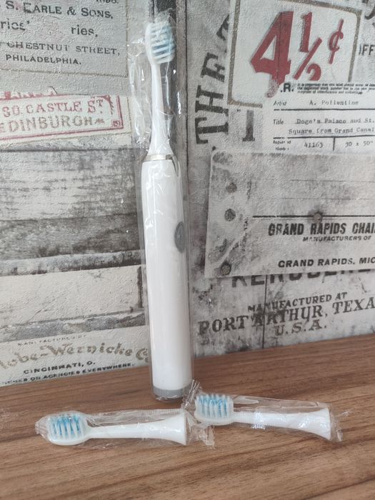 Електрична зубна щітка