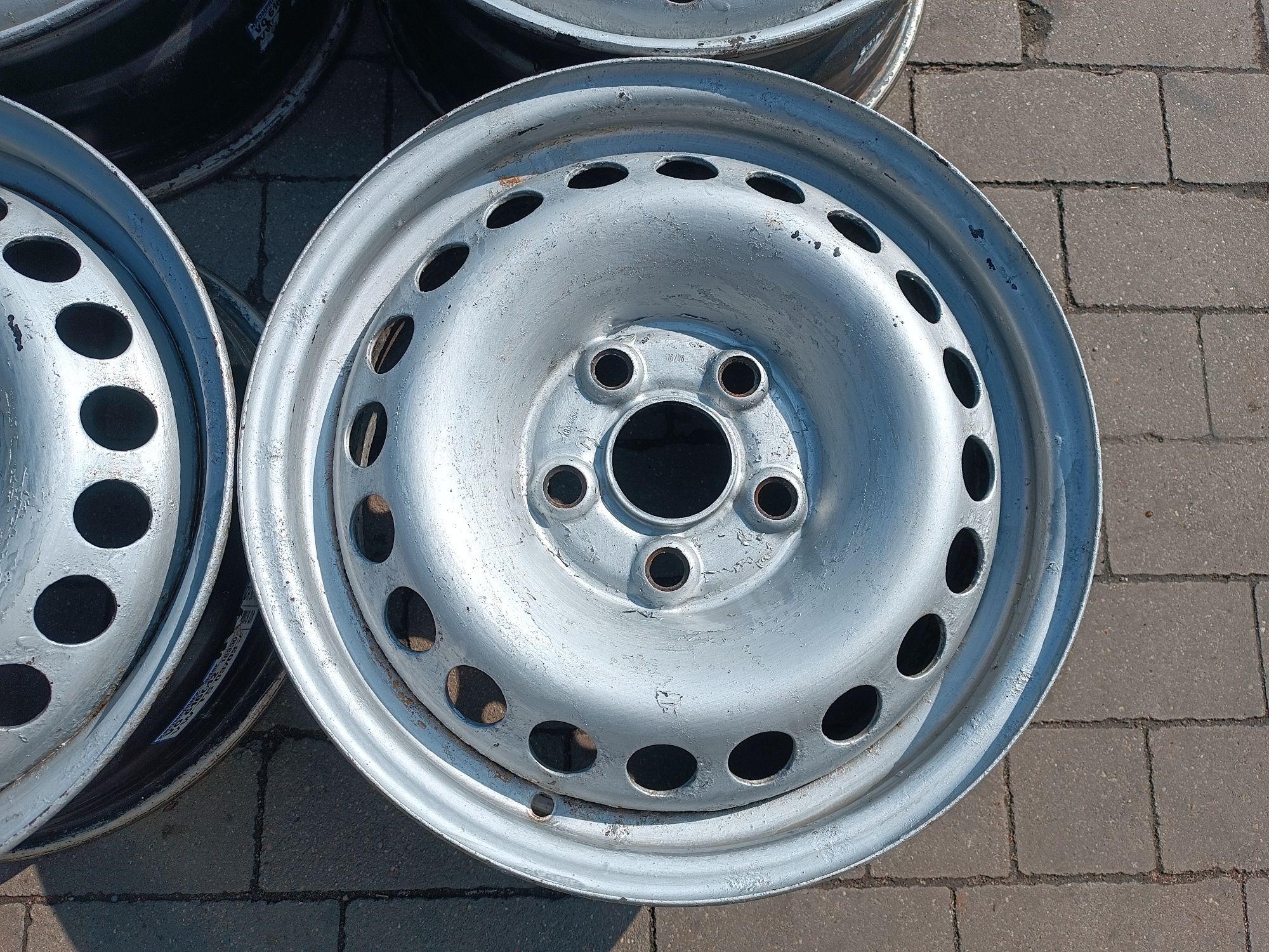 Felgi stalowe VW Transporter T5 T6 Multivan Caravelle 5x120 ET51  16"