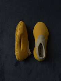Adidas Yeezy Boost Knit Runner 37 38 23cm Nike Sports Gucci Balenciaga