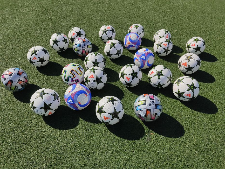 Спортивне взуття.Спортивні носки.Футбольне взуття.Копочки.Футзалки.М'я