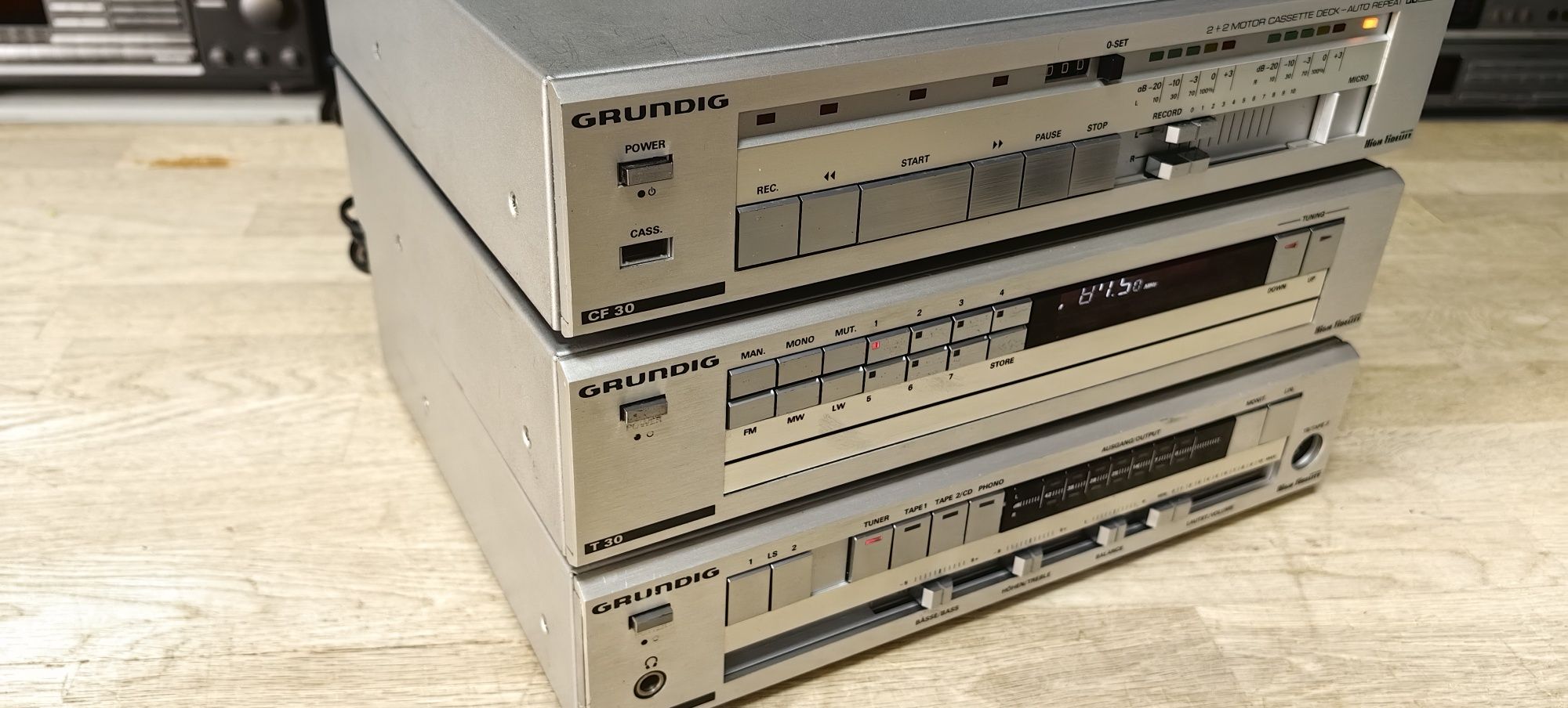 Комплект Grundig V30/t30/cf30