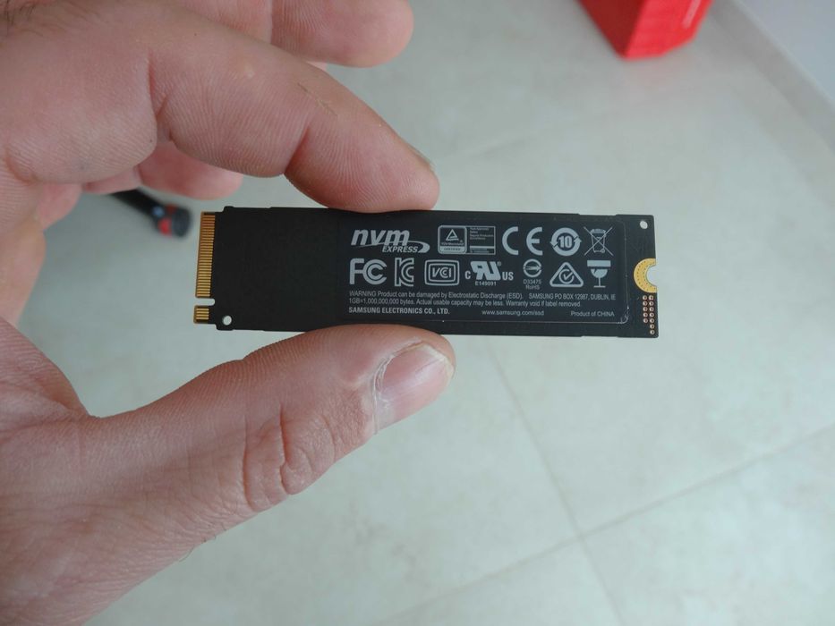 Disco externo Samsung 970 PRO SSD 1 TB + Caixa ROG STRIX ARION