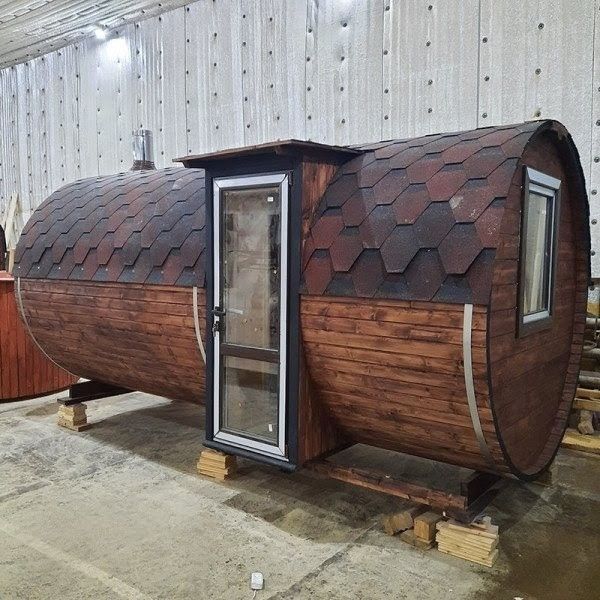 Баня-Бочка 3,9х2,2 м  вход по длинной стороне, дверь входная ПВХ.