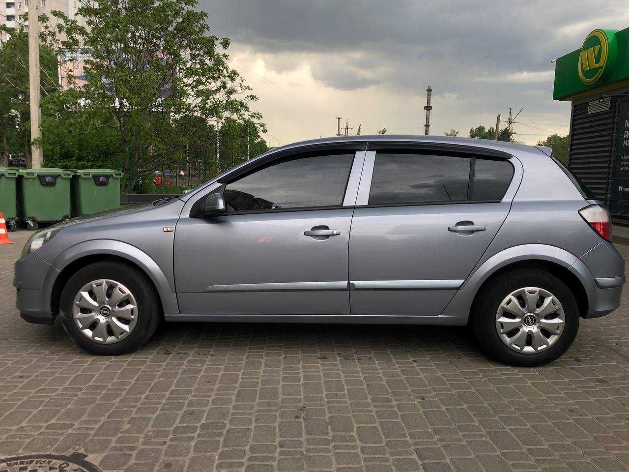 Opel Astra H 1.6 MT