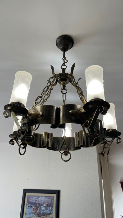 Candeeiros de sala. 50 cm de altura e 50 de largura.