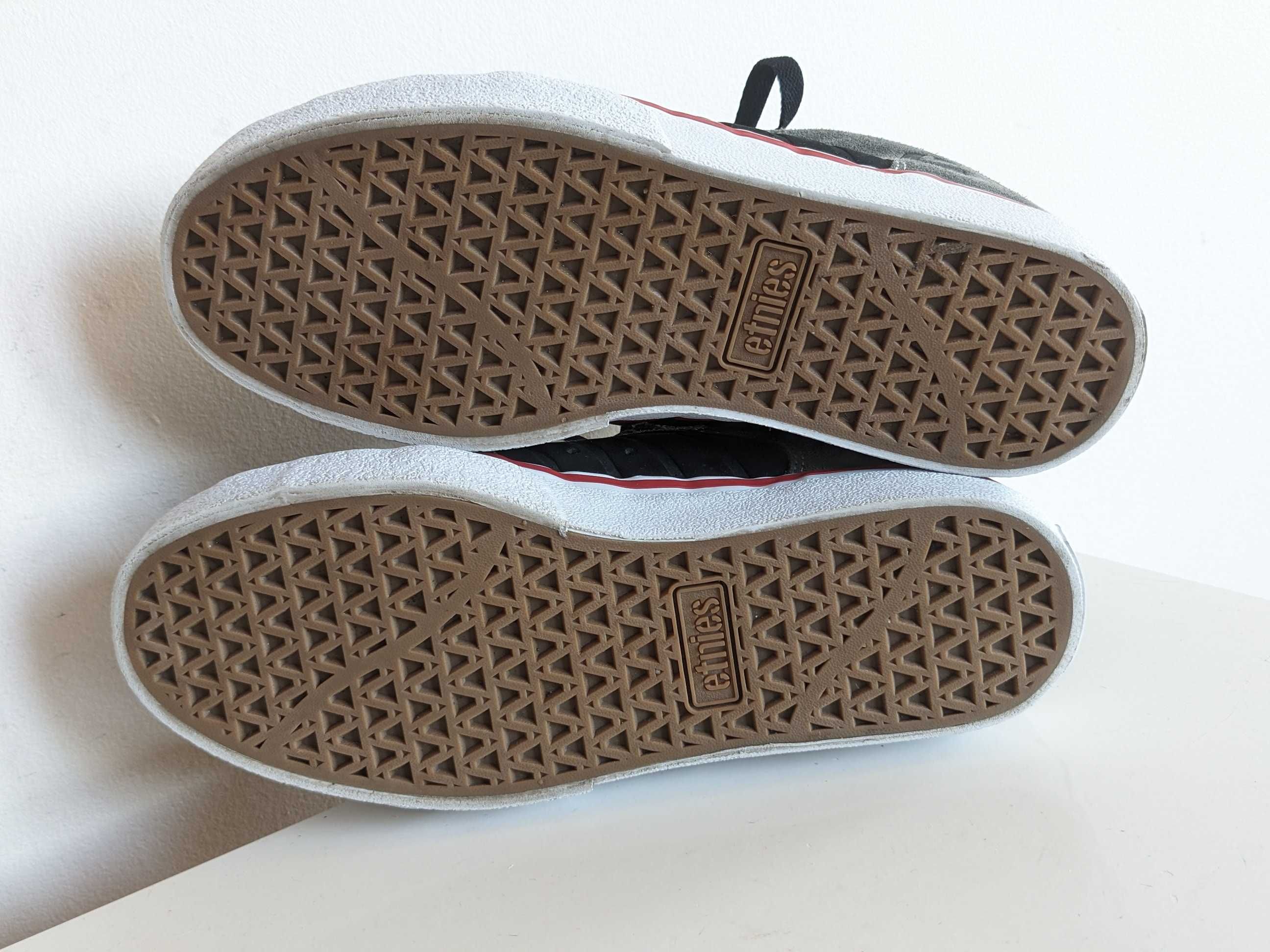 Buty do skateboardingu Etnies Scheckler 5, rozmiar 38.