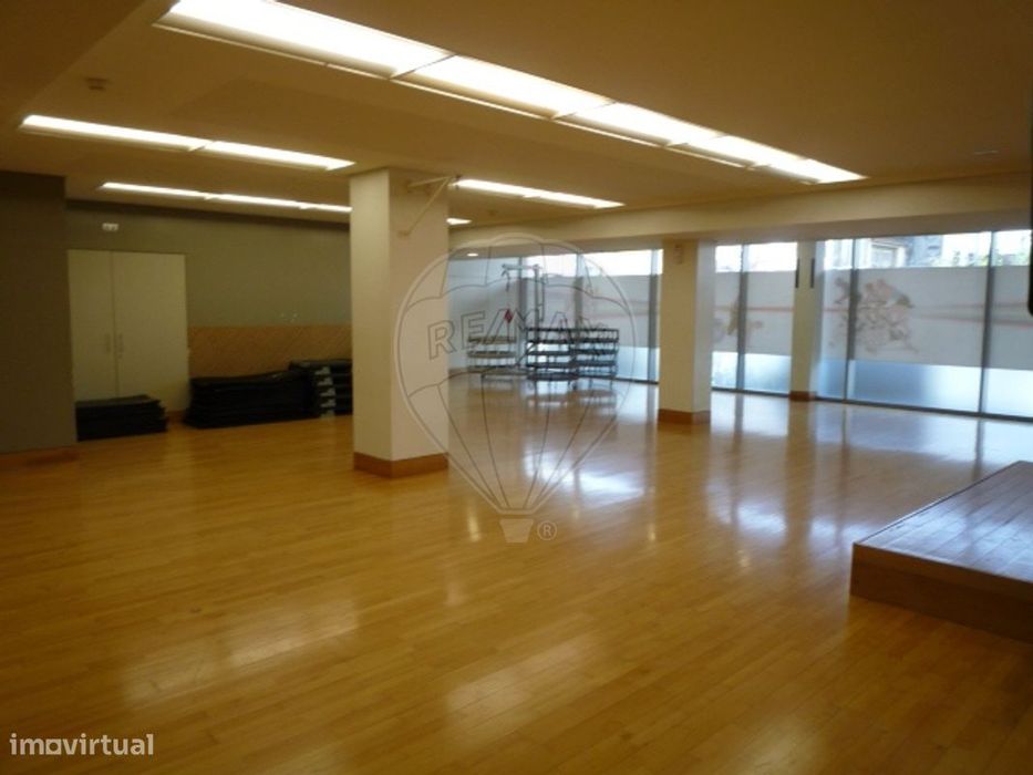 Loja  para arrendamento