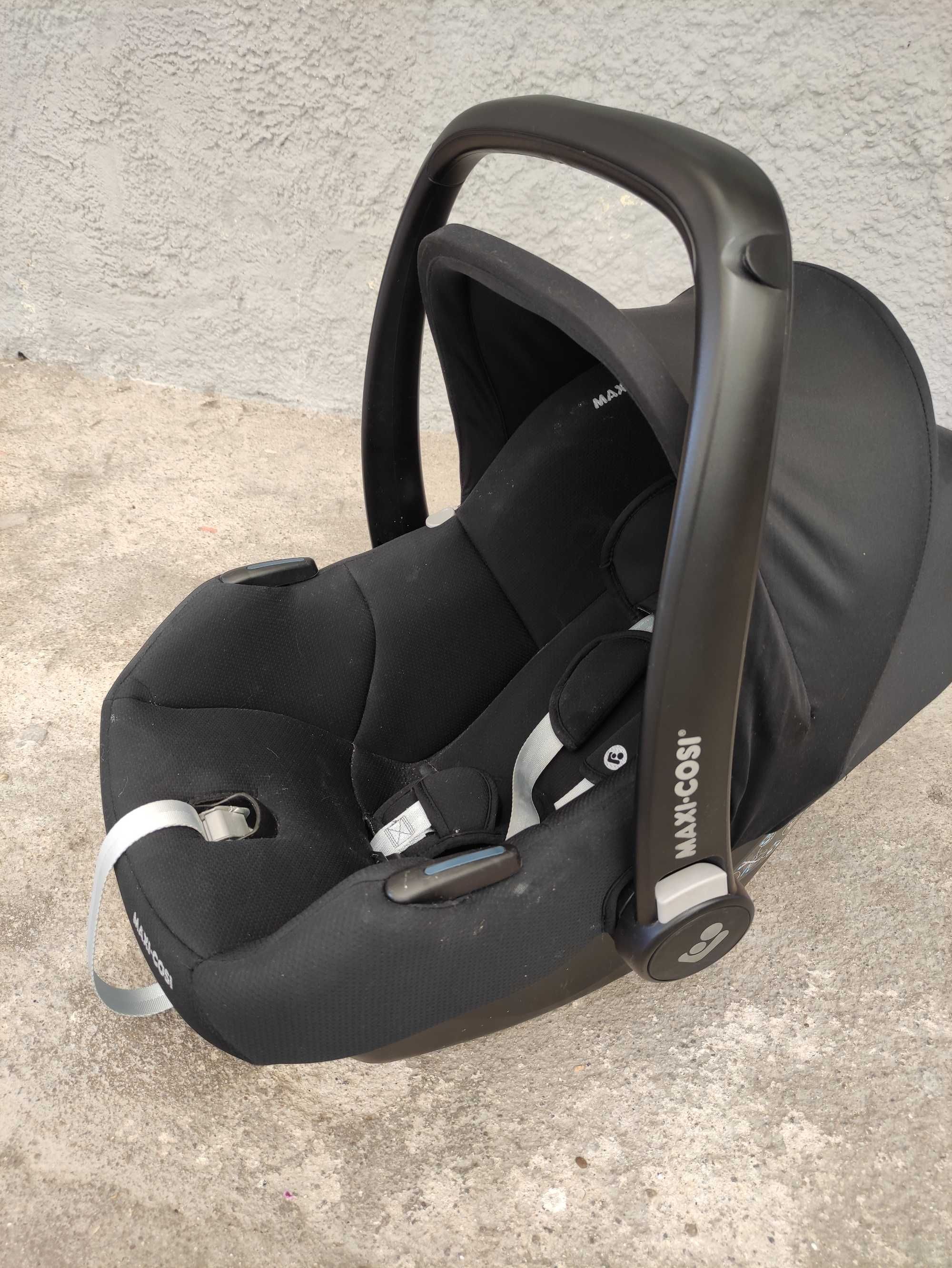 Conjunto maxicosi Cabriofix i-size com base isofix