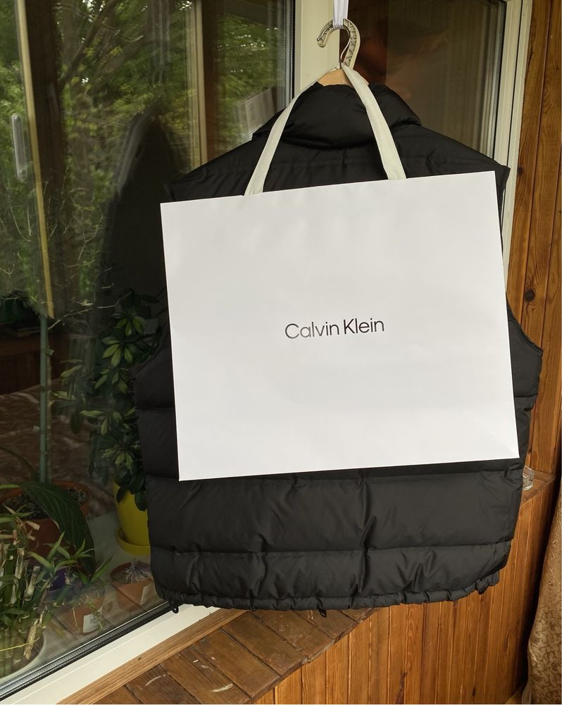 Жилетка безрукавка Calvin Klein